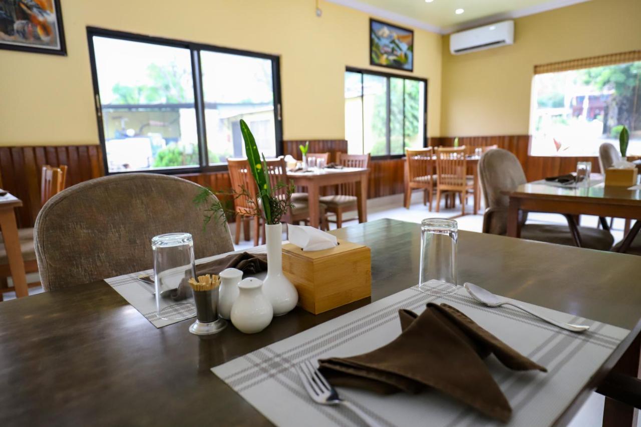 Siddhartha Riverside Resort, Chumlingtar Makaising Екстер'єр фото
