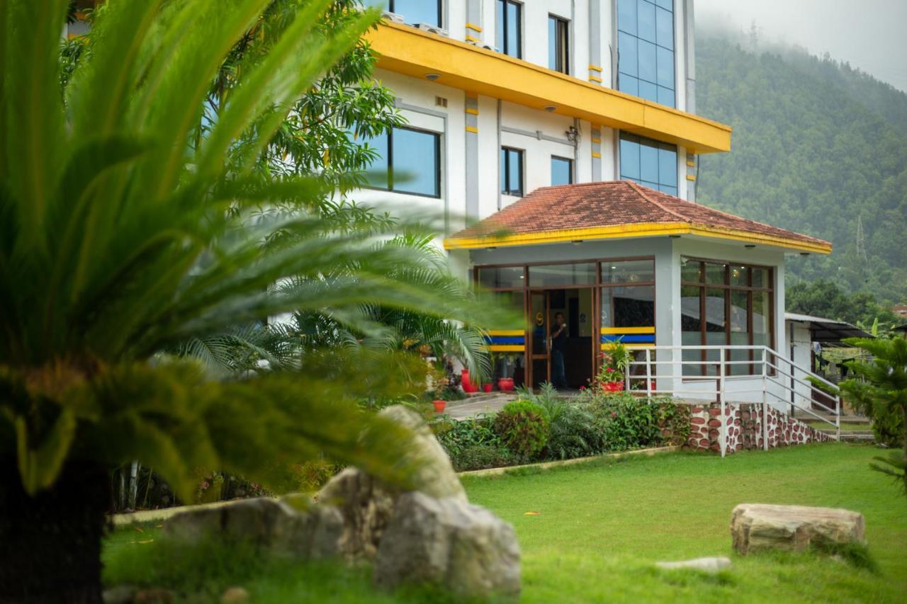 Siddhartha Riverside Resort, Chumlingtar Makaising Екстер'єр фото